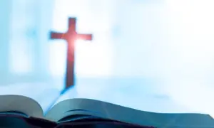 Czy erekcja to grzech? Odkryj, co mówią religie i moralność
