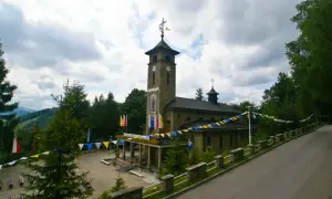 Sanktuarium Matki Bożej Królowej Polski w Szczyrku - historia i msze