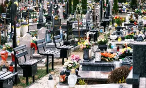 Jak sprzedać miejsce na cmentarzu - poznaj prawne ograniczenia i ryzyka