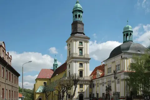 Sanktuarium Siepraw: Historia, znaczenie i pielgrzymki do relikwii