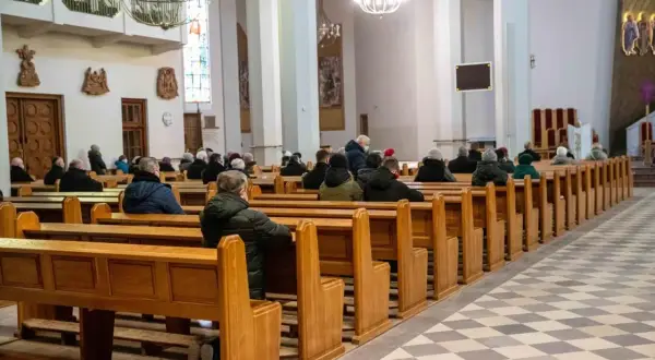 Czy kościół płaci za prąd? Odkryj ukryte koszty energii elektrycznej