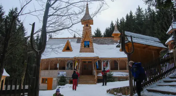 Sanktuarium Wiktorówki: Historia, pielgrzymki i tajemnice miejsca
