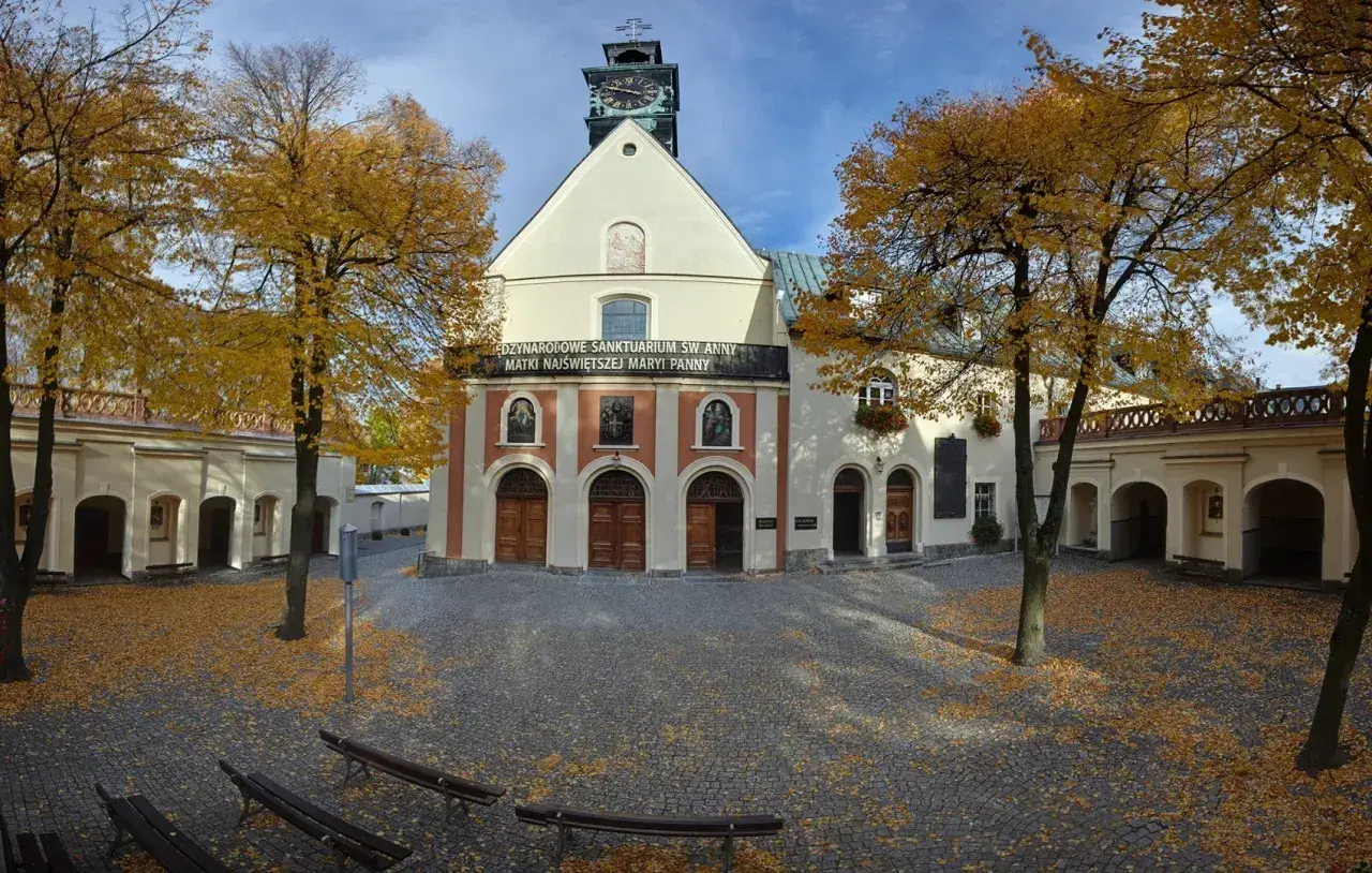 Wieleń sanktuarium: historia, cuda i tajemnice miejsca pielgrzymkowego