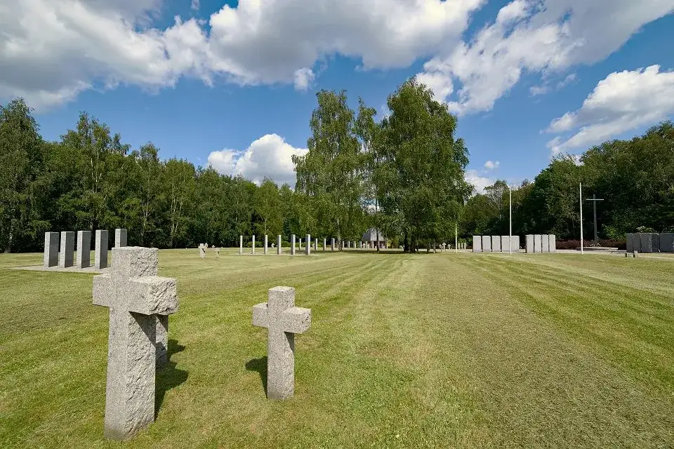 Zdjęcie Jak wyglądają cmentarze w Niemczech - ich niezwykłe cechy i historia