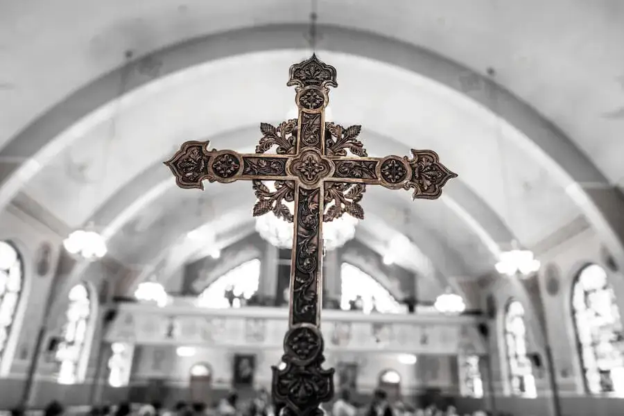 Zdjęcie Czym się różni katolik od chrześcijanina? Poznaj kluczowe różnice