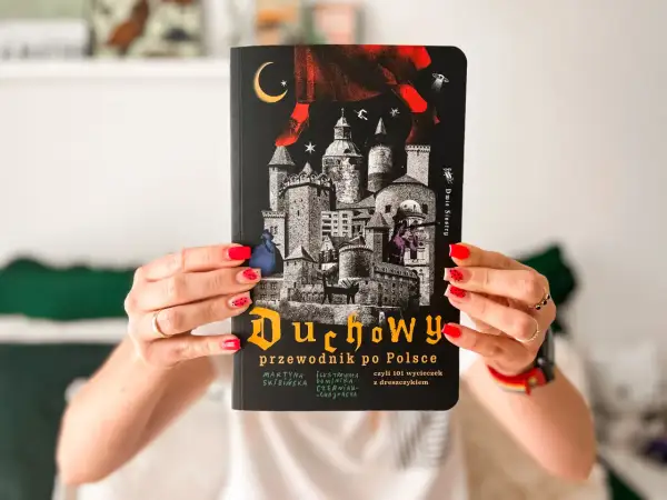 Szukasz inspiracji na początek drogi duchowej? Ta książka "Duchowy przewodnik po Polsce" to świetny wybór, by odkrywać wiarę przez ciekawe miejsca.