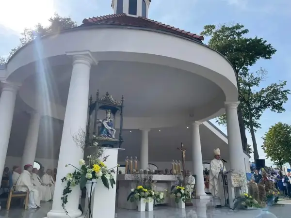 Sanktuarium Markowice: Historia, msze i pielgrzymki do Matki Bożej